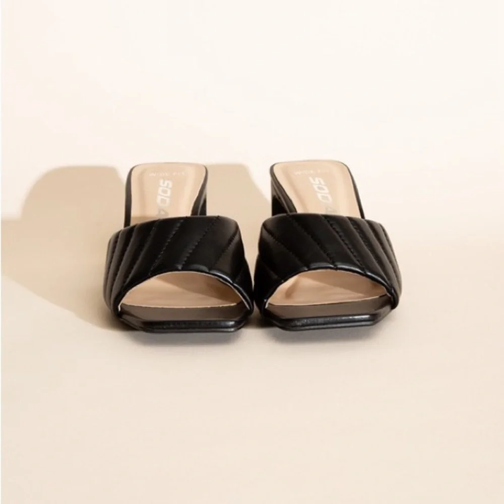 Elegant Black Quilted Women's Mules Nina slides mule - Picture 5 of 7